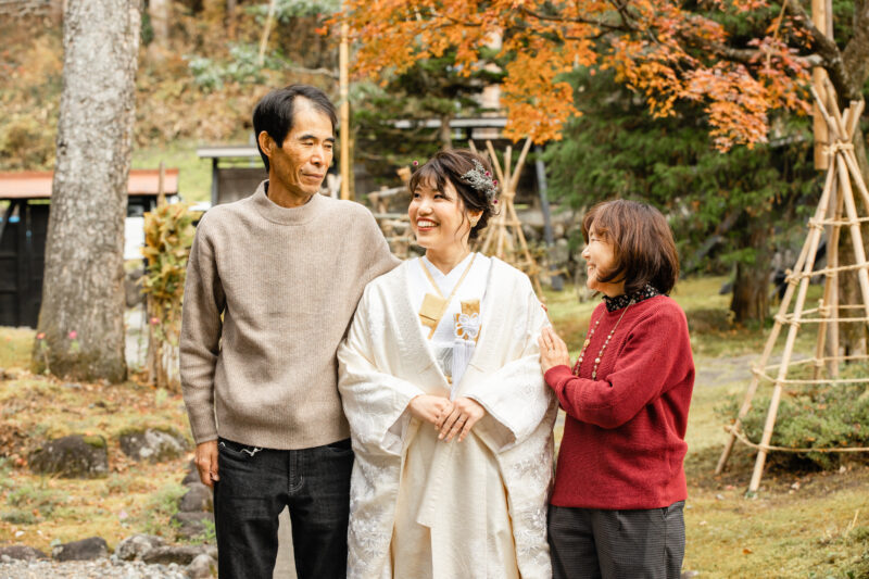 富山で両親と撮影するフォトウェディング