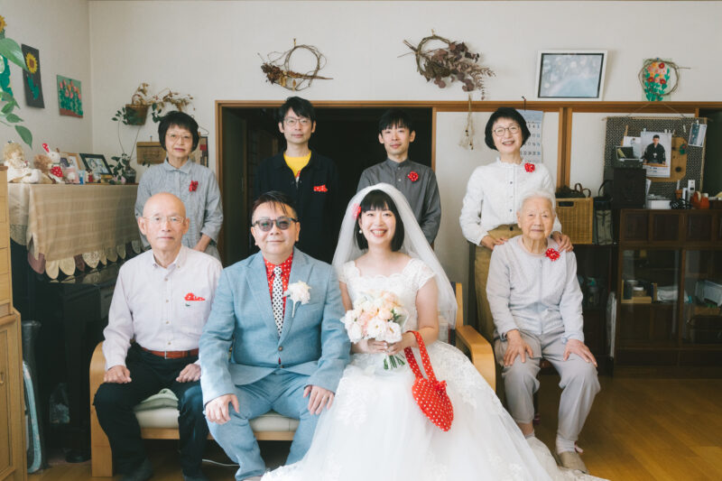 富山県射水市にあるシャトンで行った、ご実家で行う小さな結婚式のお写真。