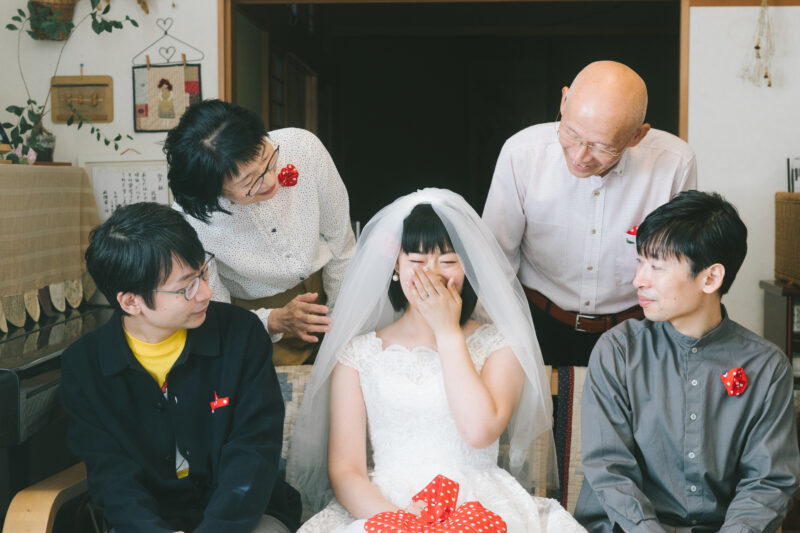 富山県射水市にあるシャトンで行った、ご実家で行う小さな結婚式のお写真。