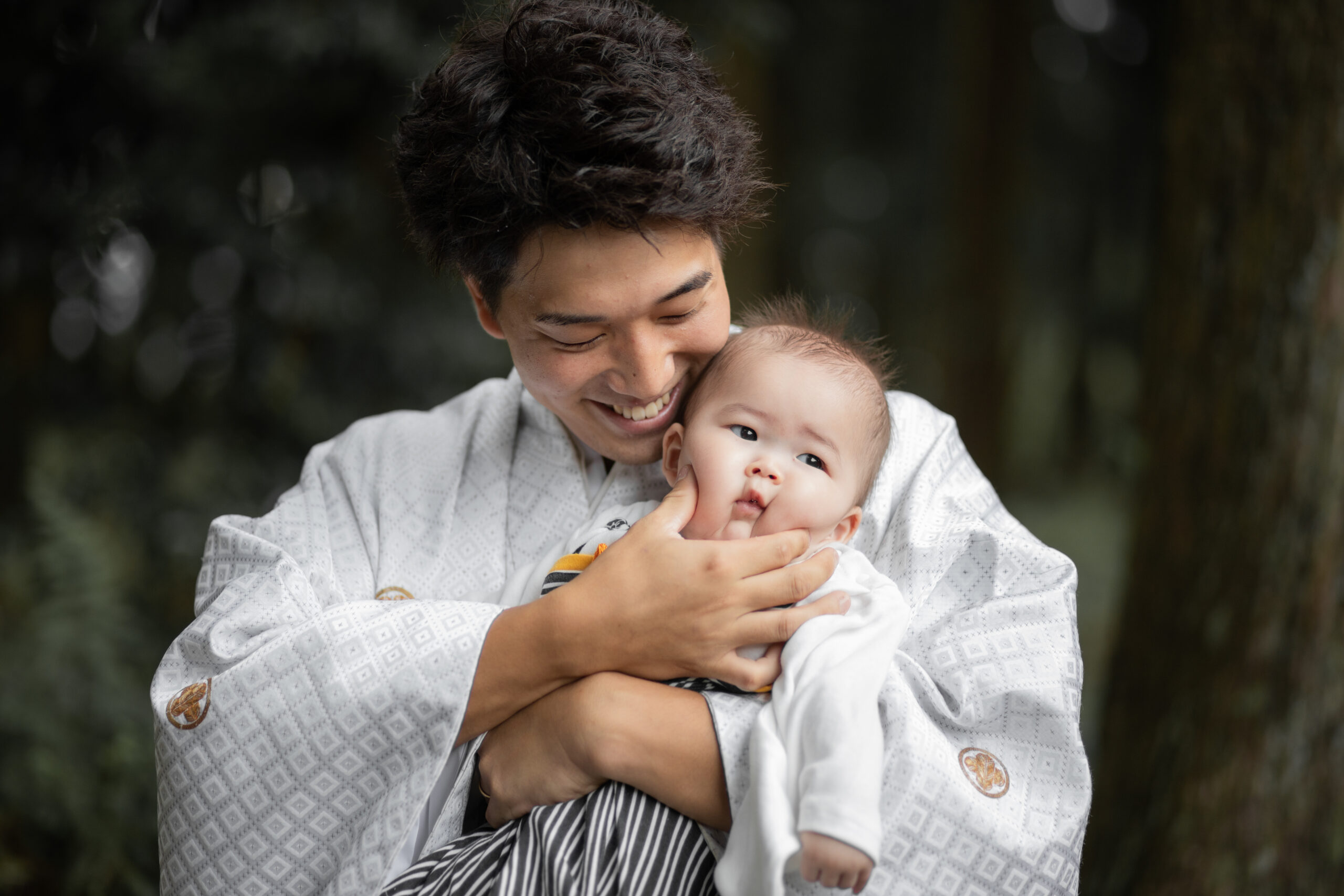 富山県射水市にあるウエディングフォトスタジオシャトンで行った新郎と子供の和装ロケーションフォトウェディング