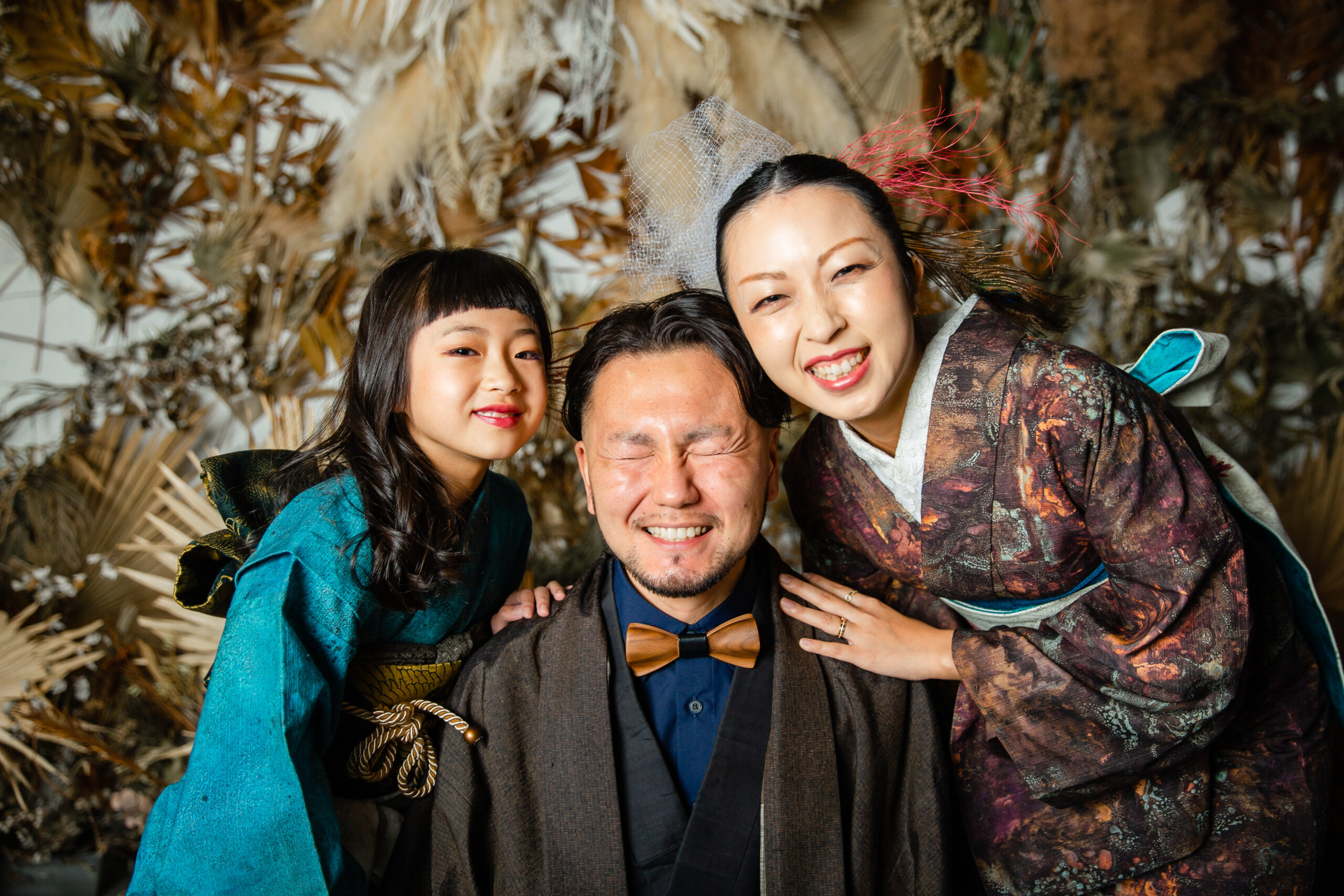 富山県射水市にあるウエディングフォトスタジオシャトンで行ったお子様と3人で撮影するファミリーフォトウェディング