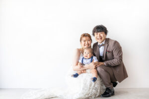 富山県射水市にあるウエディングフォトスタジオシャトンで行った親子で撮影するファミリーフォトウェディング