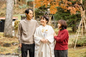 富山フォトウェディングで家族と一緒に前撮りするなら祖父母の家での撮影がおすすめ