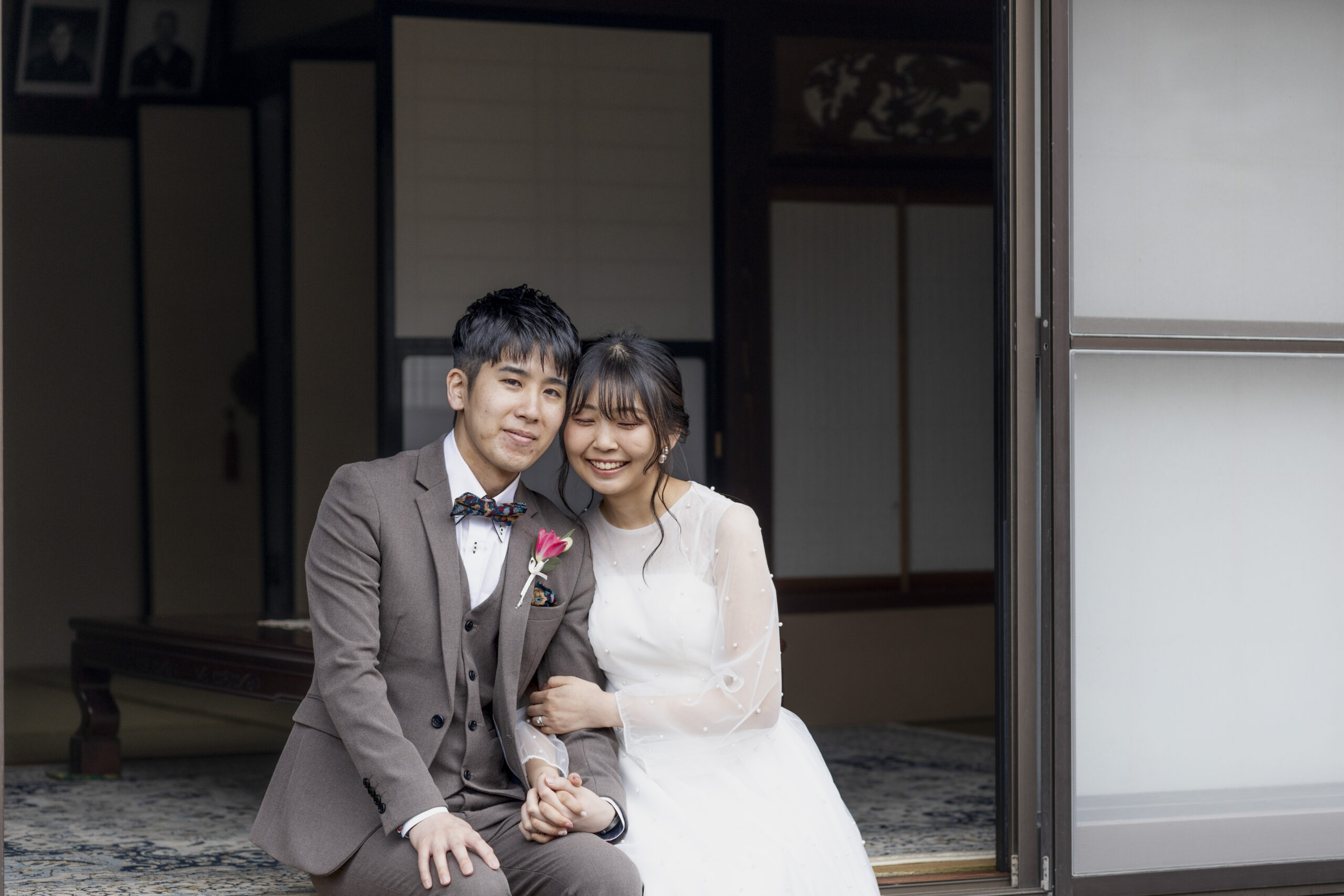 富山県射水市にあるウエディングフォトスタジオシャトンで行った新郎新婦のフォトウェディング