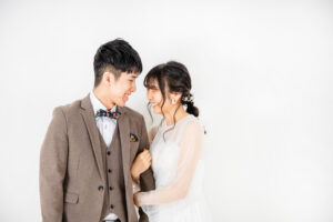 富山県射水市にあるウエディングフォトスタジオシャトンで行った新郎新婦のスタジオフォトウェディング