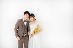 富山県射水市にあるウエディングフォトスタジオシャトンで行った新郎新婦のスタジオフォトウェディング